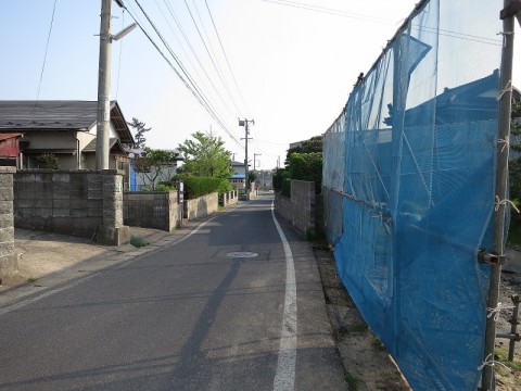 東口から道川小学校方面